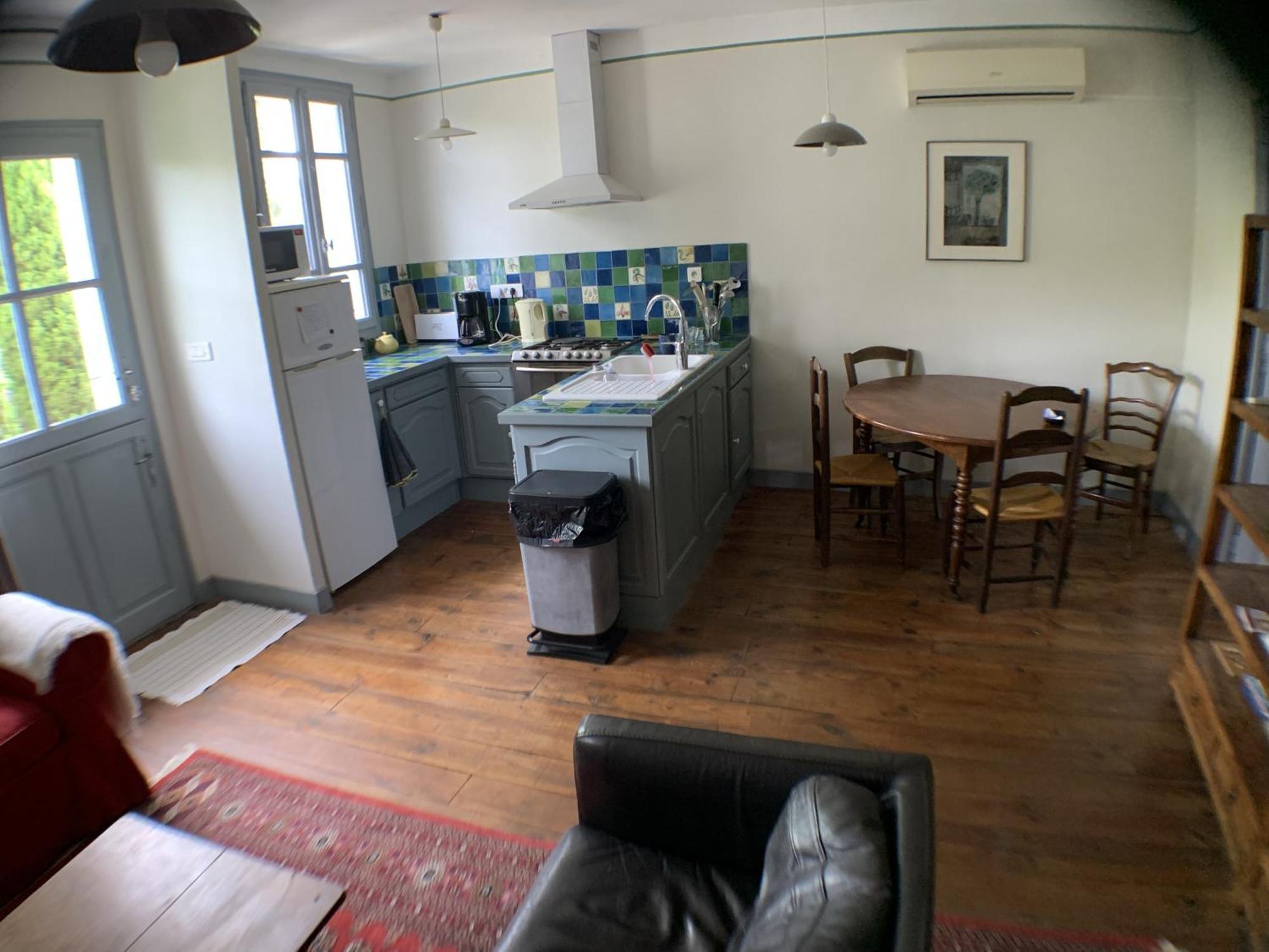 Mas Valentine Apartment โรกมอเร ภายนอก รูปภาพ